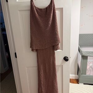 Bobbles and Lace Textured Mauve Sleeveless Dress